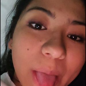 Meet your Posher, Valeria